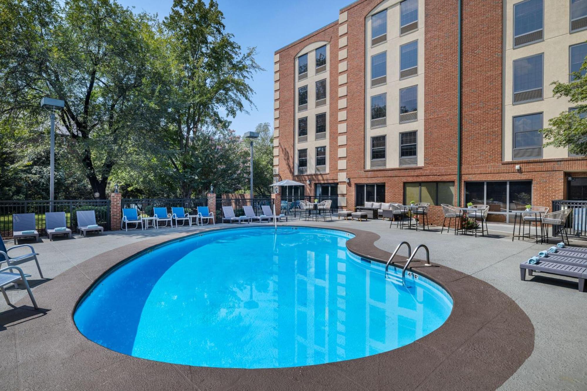 Four Points By Sheraton Greensboro Airport Eksteriør bilde