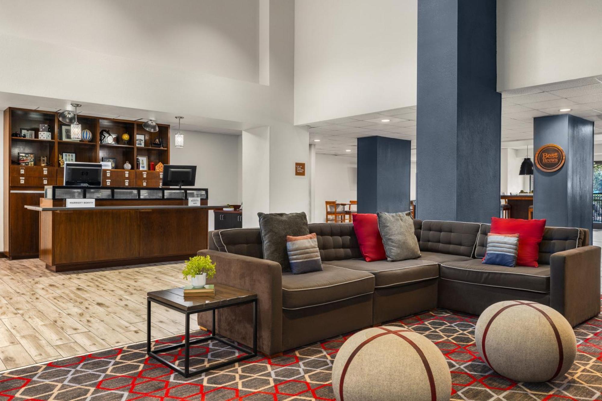 Four Points By Sheraton Greensboro Airport Eksteriør bilde